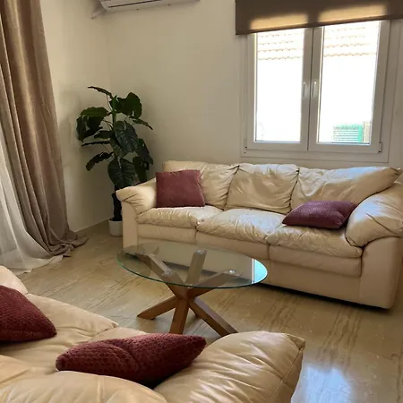 Village דירה Avliótes